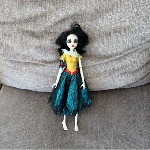 Once Upon A Zombie Snow White Doll WowWee 2012